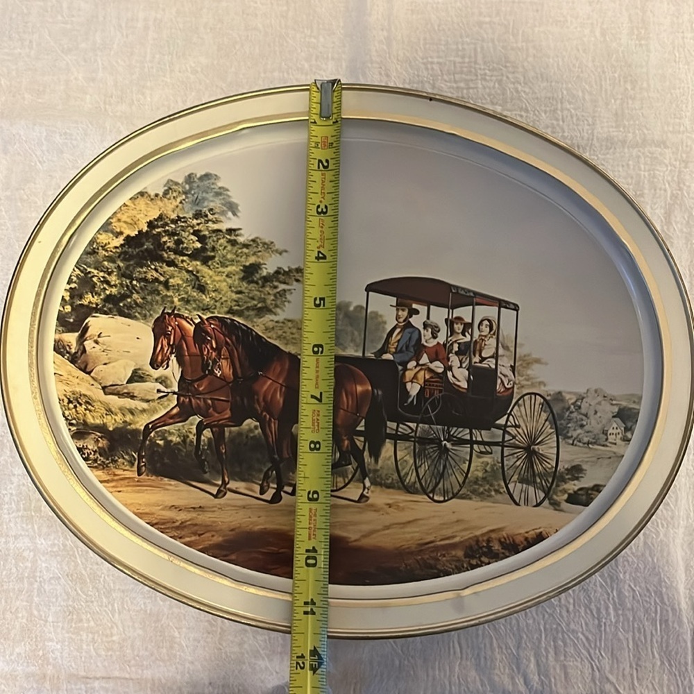 Vintage cookie tin. Sunshine Biscuits - Picture 4 of 8